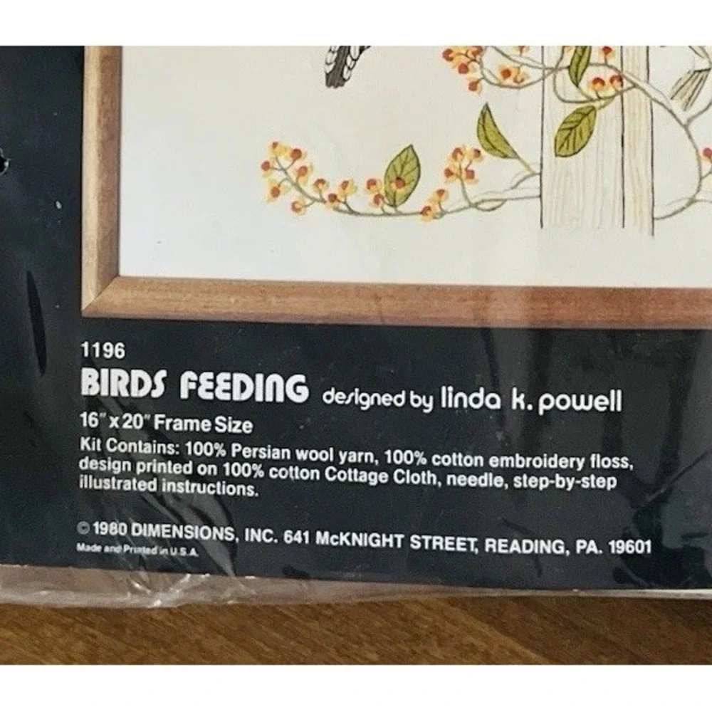 Vintage Crewel Kit Birds Feeding NIP 16x20 Flowers Bird Wool Yarn Bird‎ Feeder